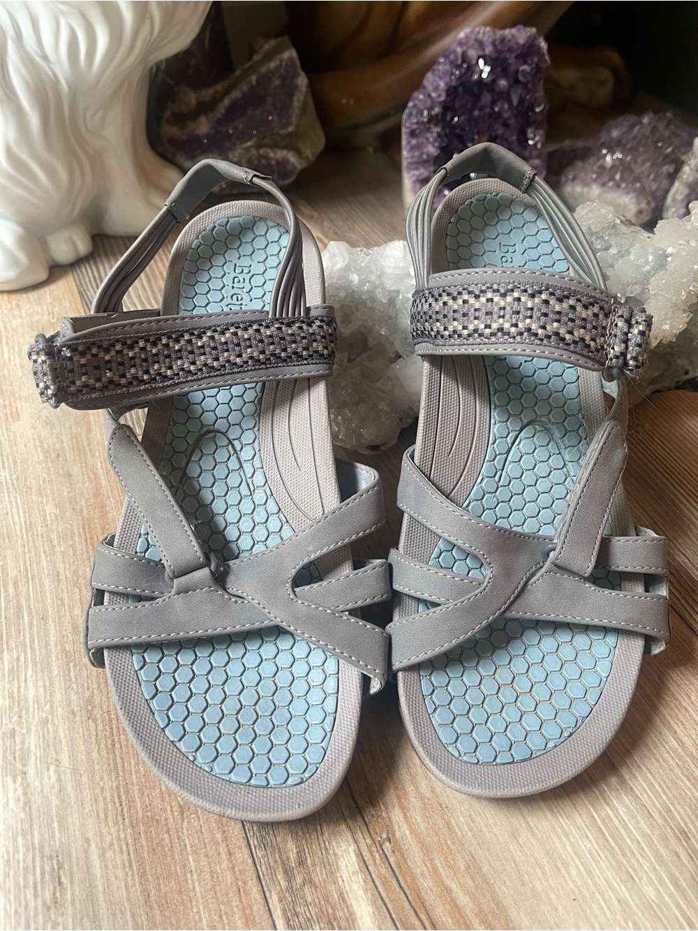 Women's Strappy Comfort Sandals in Gray